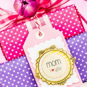 Gifts for Widowed Mom